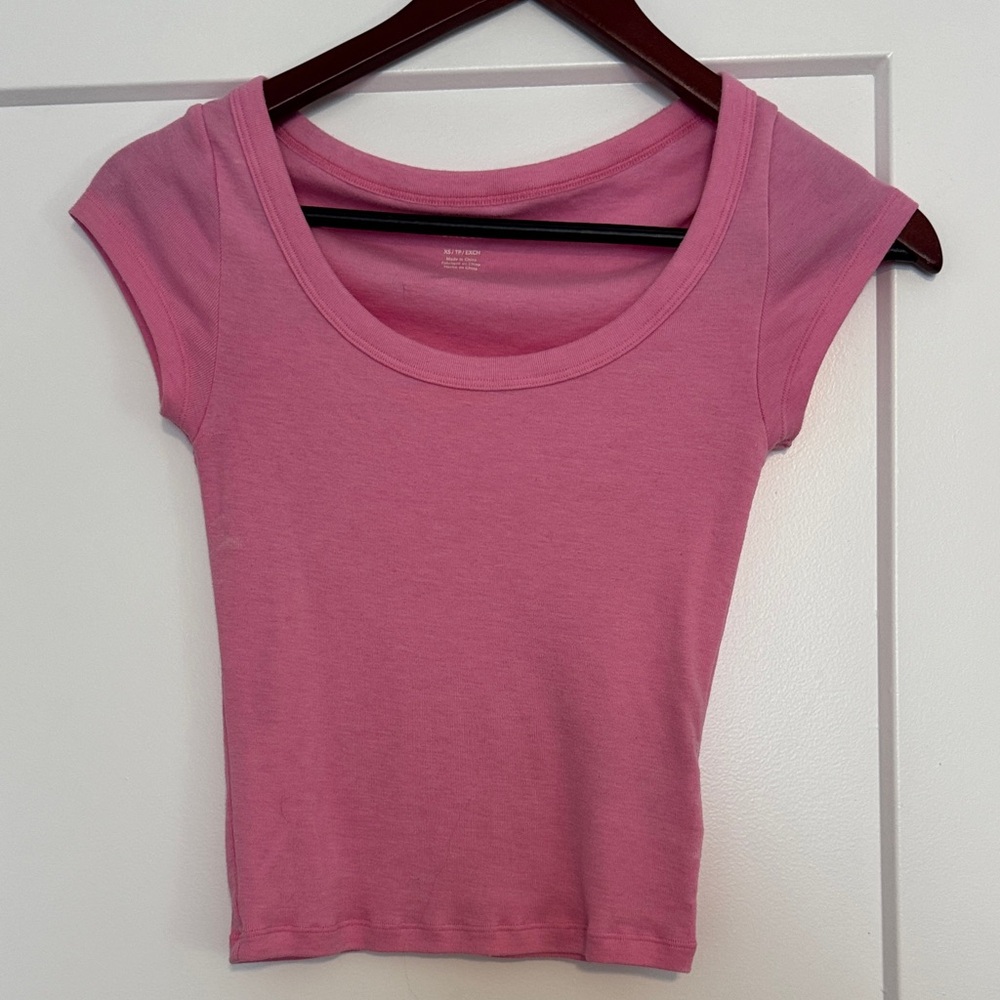 American Eagle Outfitters Pink Short Sleeve Tee